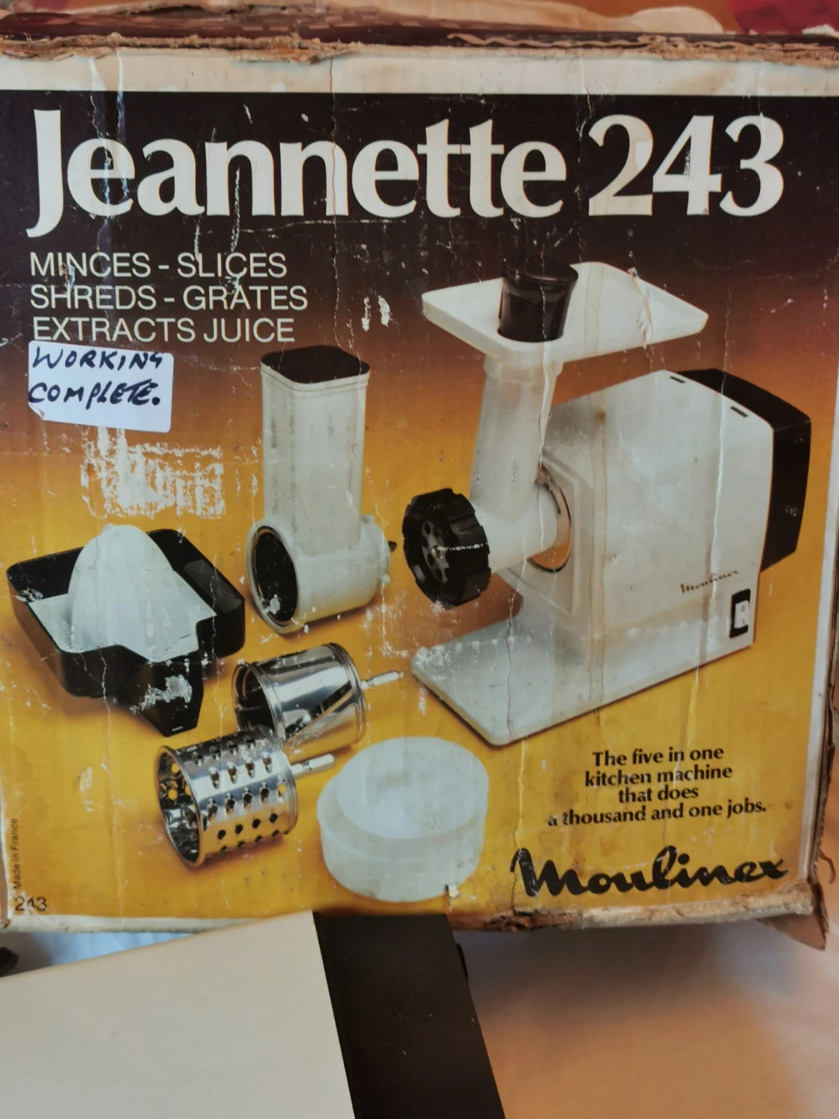 vintage moulinex jeanette 243 mincer, juicer, slicer, ice crusher,grater,shreds
Opens in a new windo