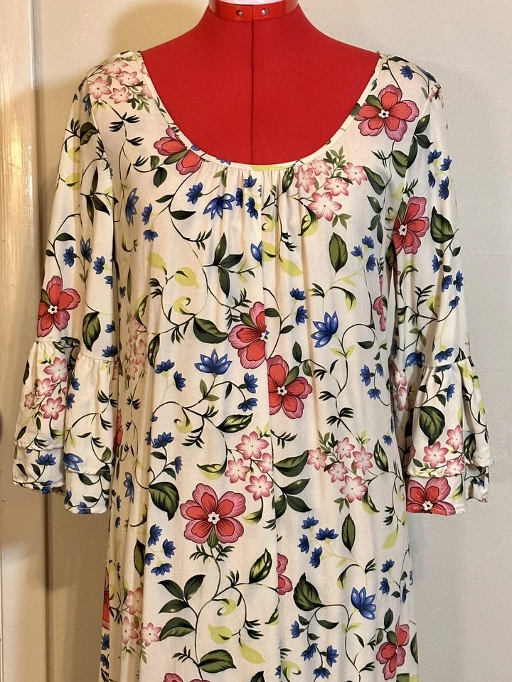 Vestido Christy Dawn Rowe ligeramente usado, crema floral, talla pequeña Foto 3 de 4