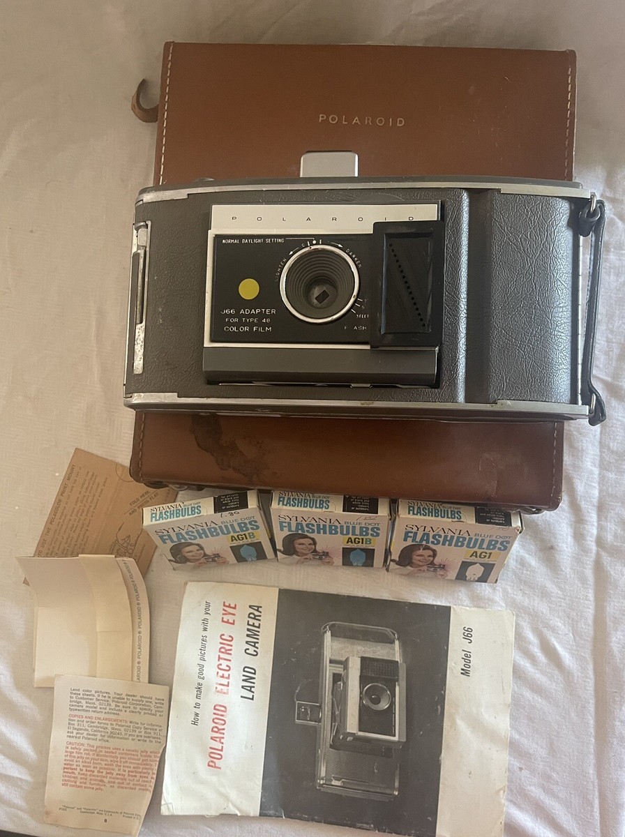 Vintage Polaroid Model J66 Land Camera With Leather Case flash bulbs  UNTESTED
