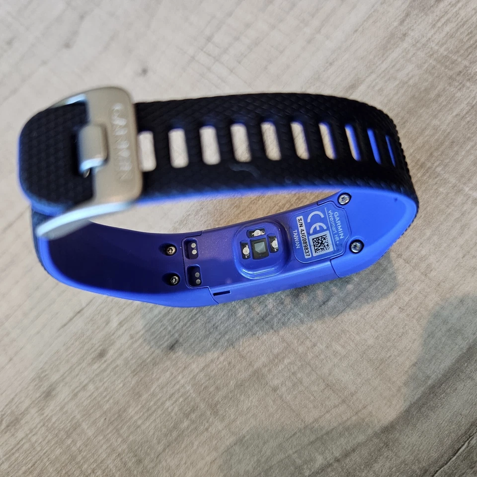 Garmin Vivosmart HR Aktivitätstracker Imperial Lila NUR TEILE LASSEN SICH NICHT EINSCHALTEN - Bild 4 von 4