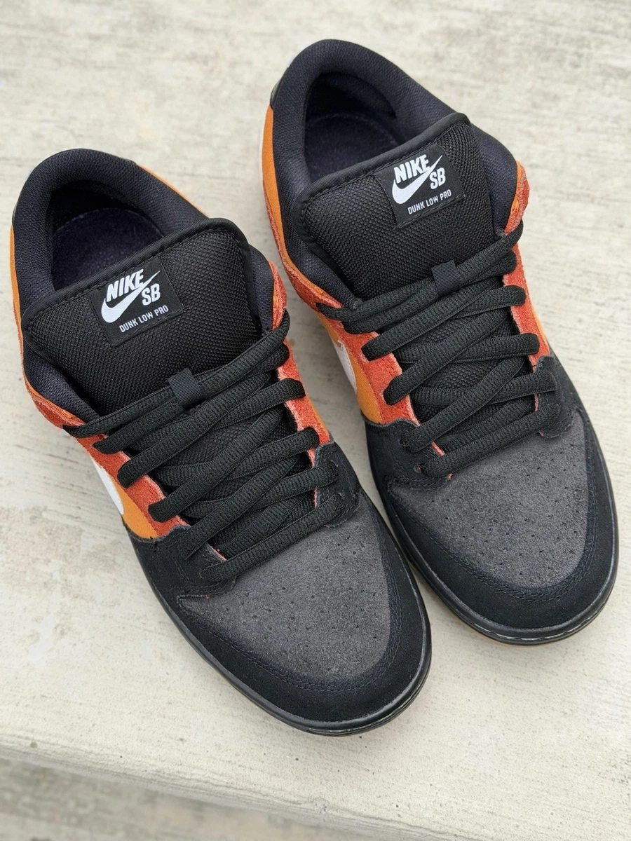 入手困難❗️超レア❗️NIKE SB DUNK LOW RAYGUN　 Nike SB Dunk Pro Low Reverse Raygun for Sale | Authenticity