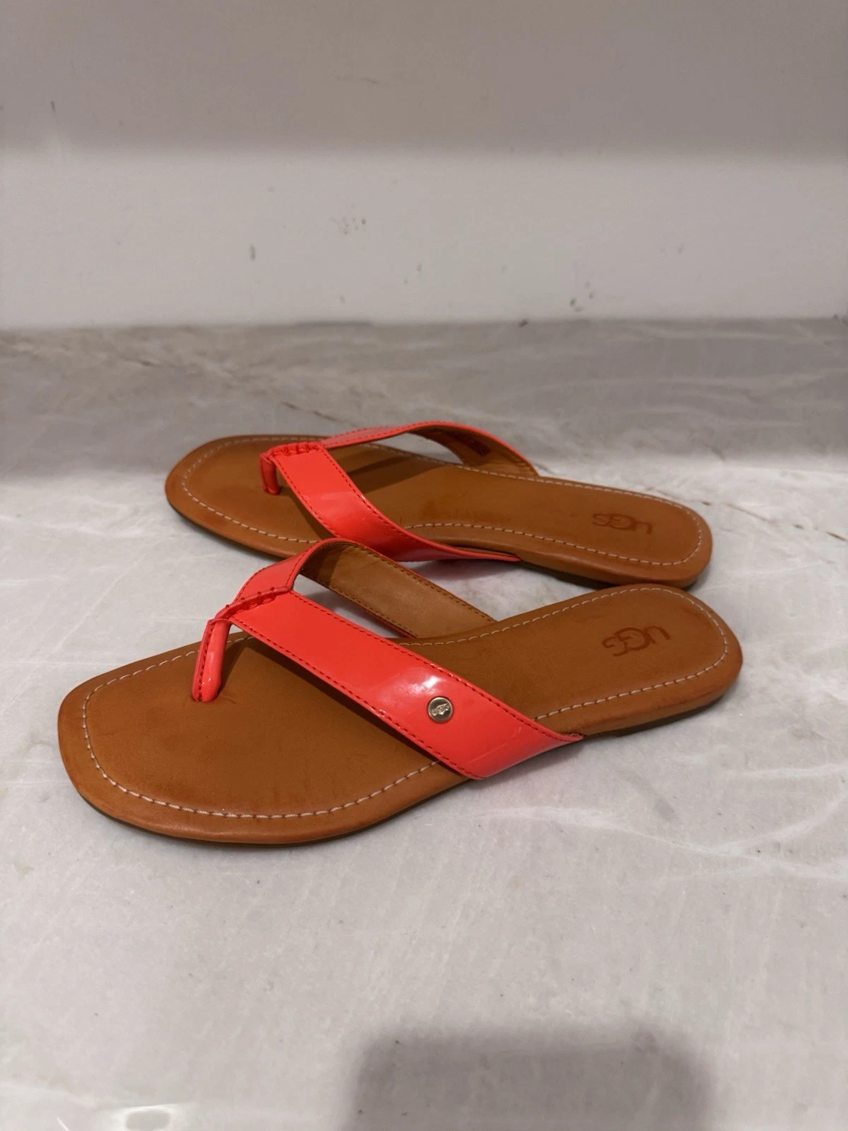 Infradito UGG Tuolumne arancione marrone ecopelle coccodrillo donna taglia 8 US