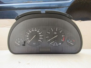 BMW 5 (E39) 520D Tacho Tachometer Kombiinstrument 6914908