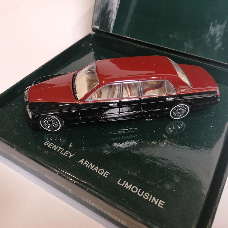 Bentley 1:43 Diecast Arnage Limousine Boxed - Image 3 of 4