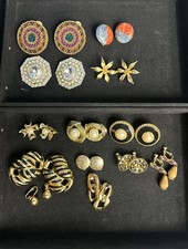 13 Pair Of Vintage Clip on Earrings Unsigned