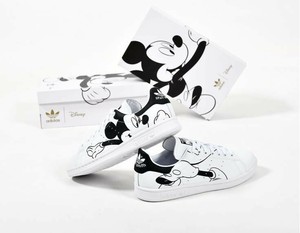 stan smith mickey mouse