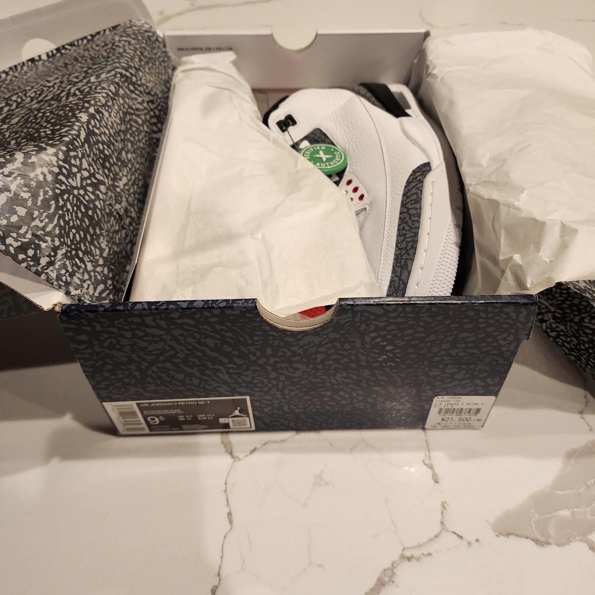 Size 9.5 Men - Air Jordan 3 Retro SE-T CO JP Fire Denim Red