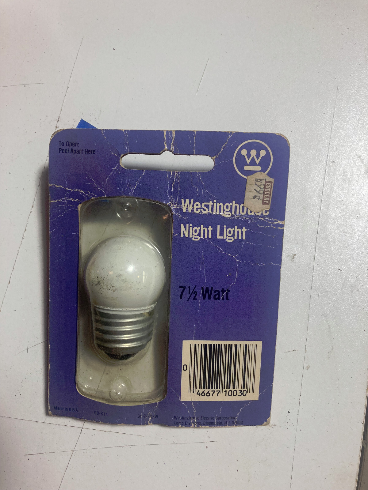 7-1/2 Watt soft white  Light Bulb