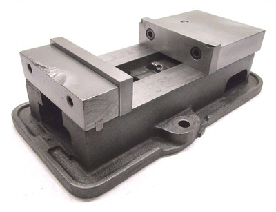 KURT ANGLOCK 6'' MILLING MACHINE VISE w/ JAWS - #D60
