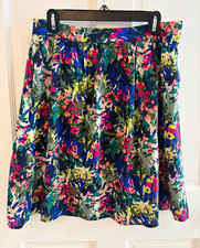 J.CREW Multicolor Floral A-Line Skirt Size 10 Knee Length Pleated Zip