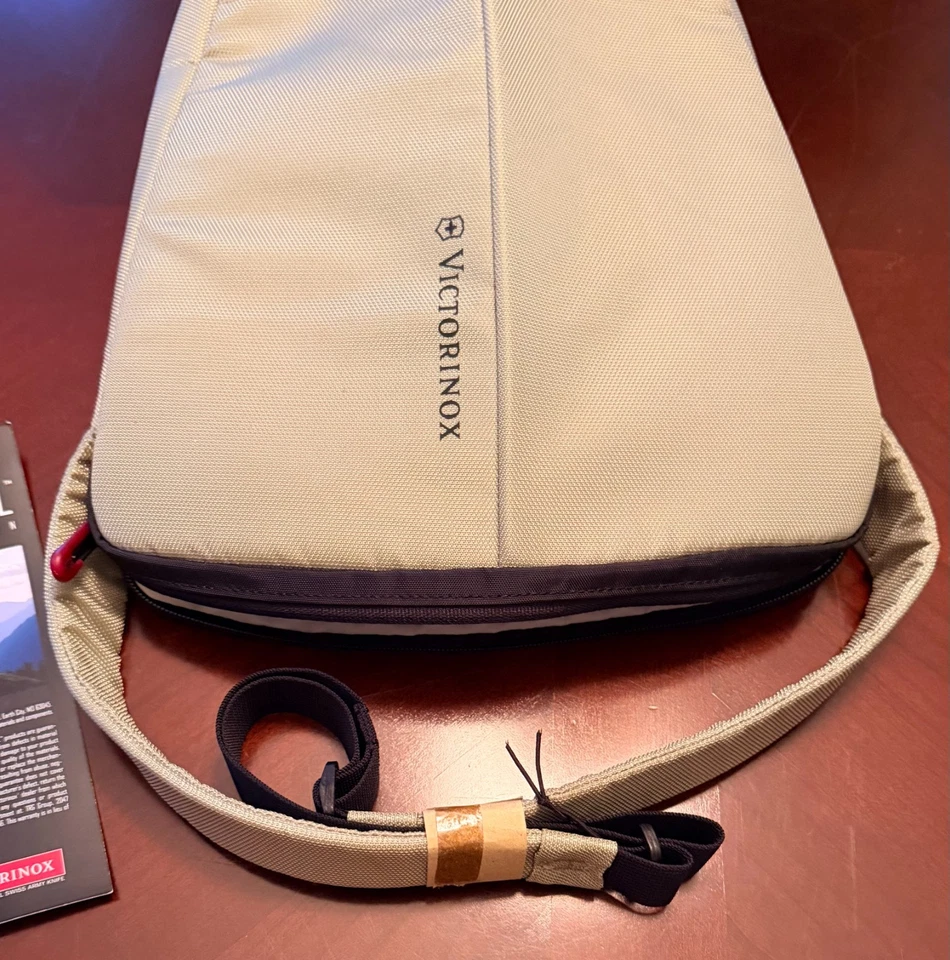 Nuevo con etiquetas Bolso de Hombro Victorinox Propel Collection Cremallera Superior - Gris Foto 2 de 4