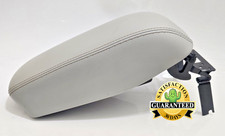 14-23 Jeep Cherokee Center Console Arm Rest Lid Cover Ski Gray Leather Oem 14-23 Jeep Cherokee Center Console Arm Rest Lid Cover Ski Gray Leather Oem