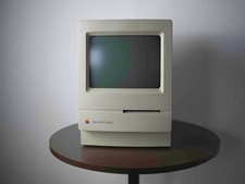 Apple Macintosh Classic (M0420) mit Tastatur & Maus