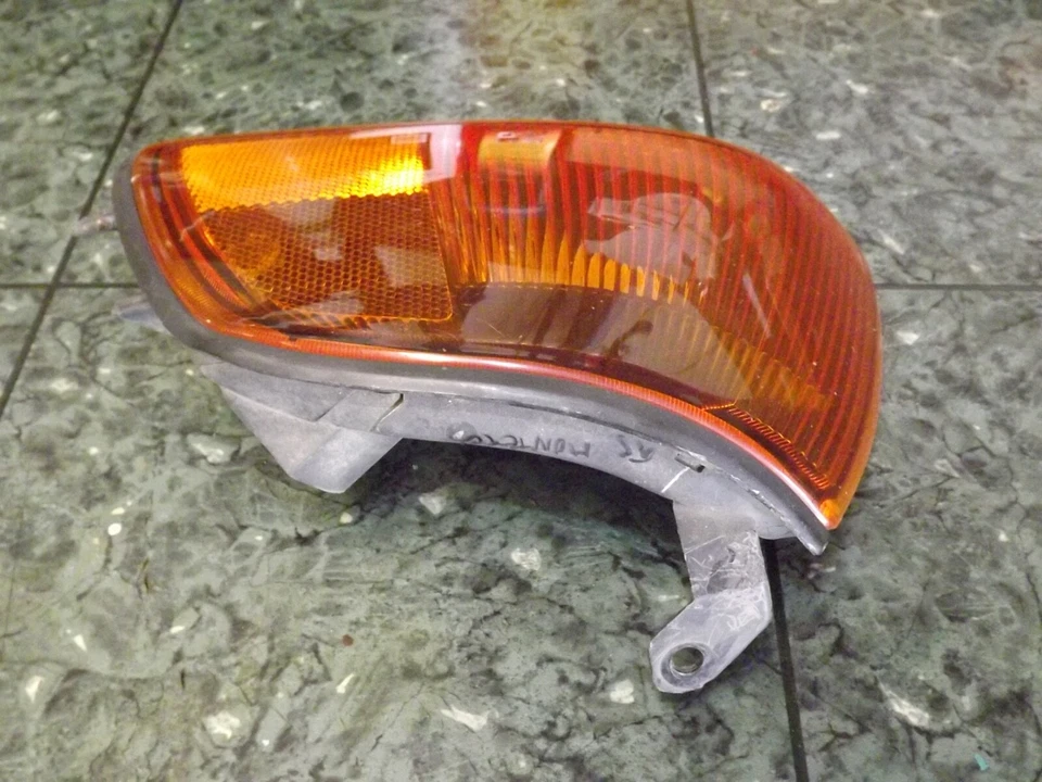 97-99 USDM OEM Mitsubishi Montero Sport K80 luz de esquina delantera conjunto de lámpara FL Foto 4 de 4