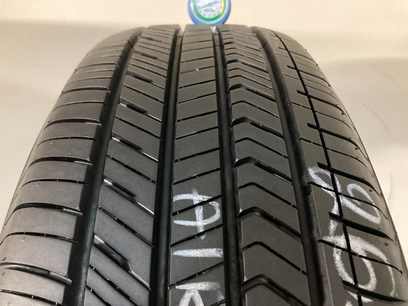1 Tire 265 70 18 Yokohama Geolander X-CX G057 (9.80/32 Tread) NO ...
