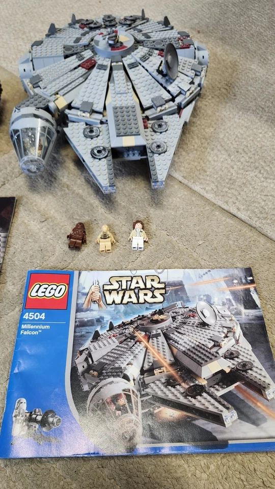 Lego Star Wars Tie Fighter Collection, Tie Bomber, Halcón Milenario Foto 3 de 4