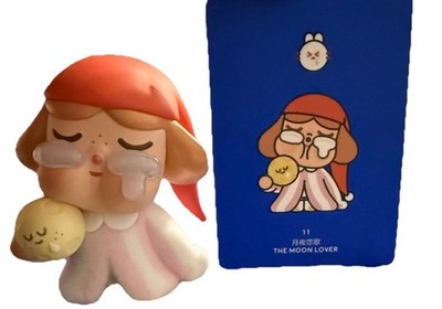 Popmart crybaby crying to the moon series - the moon lover!