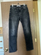 Signature Levi Strauss and Co Black Men’s Jean Size 37 Slim