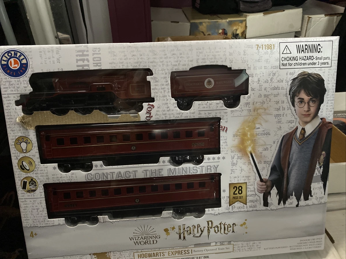New 28Pc Hogwarts Express Train Set Harry Potter Lionel 711981 Battery