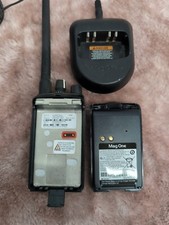 Motorola MAG ONE BPR20 VHF 2W Portable Radio AAH84KBC4AA1AN W/CHG Base And...