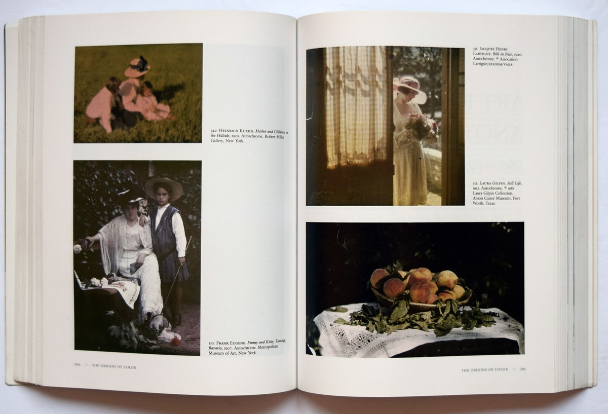 A World History of Photography by Naomi Rosenblum (1989, Paperback