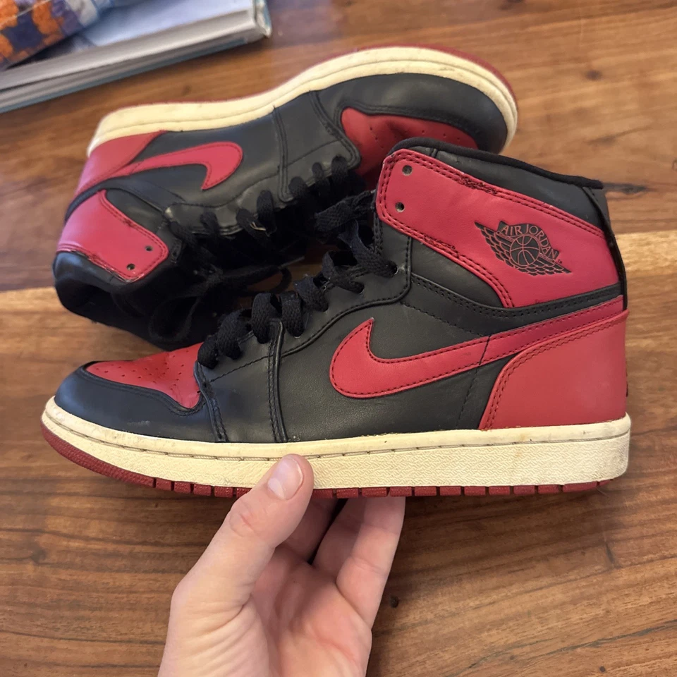 Air Jordan 1 correa alta Bred #342132-061 con caja original talla 7,5 40,5 Foto 2 de 4