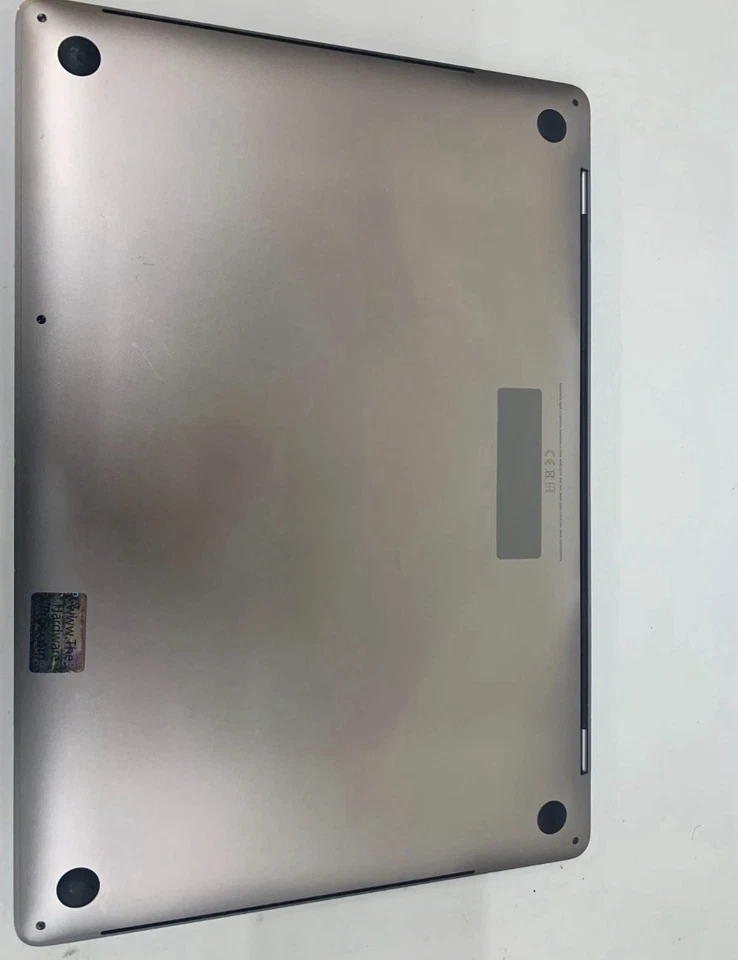Apple MacBook Pro Retina 16” 2019 - 1TB SSD 64GB Ram 2.4GHz 8-Core i9 -5500M 8GB, photo 3 of 5