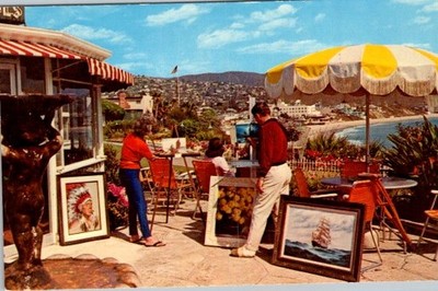 Laguna Beach CA Art Festival Victor Hugos Patio Artists 1960s Postcard