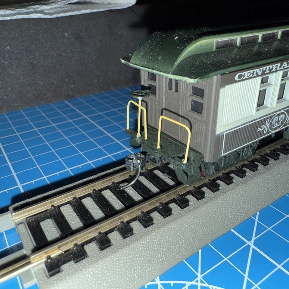 Custom Roundhouse HO Central Pacific RR 36' Overton Combine iluminado con condensador  Foto 2 de 4