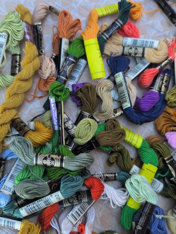 Embroidery Floss Large Lot 200+ Skeins All Colors DMC Cotton New & Used - Image 3 of 4