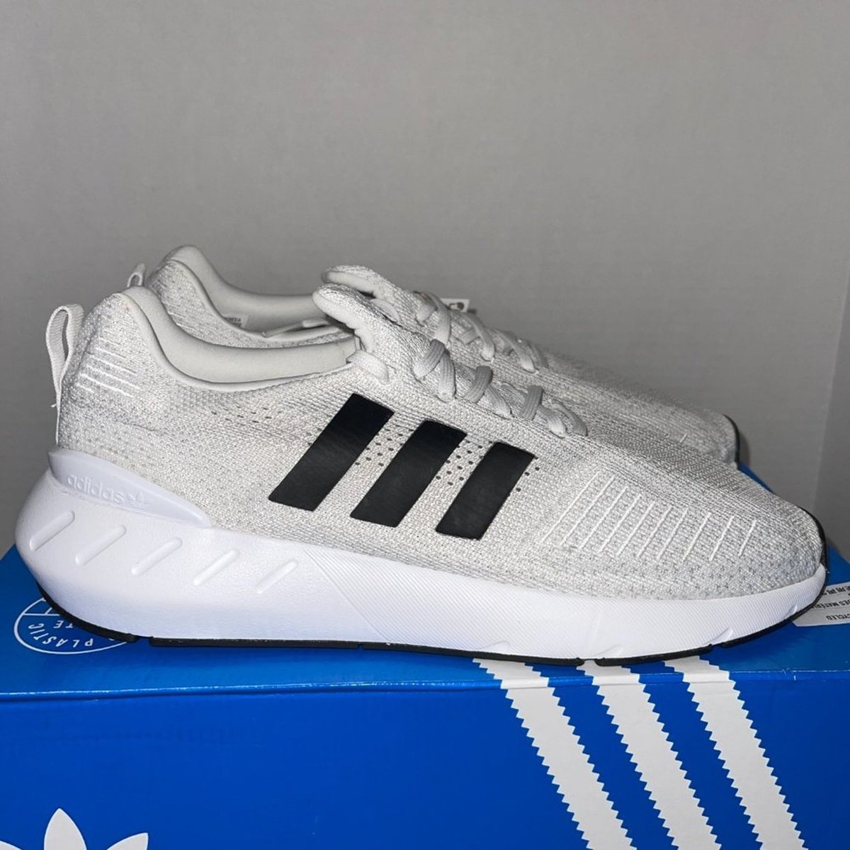 Adidas Originals Swift Run Low-Top Sneakers GY3047 White Gray Men’s Size 13 s-l1200.png main image 4