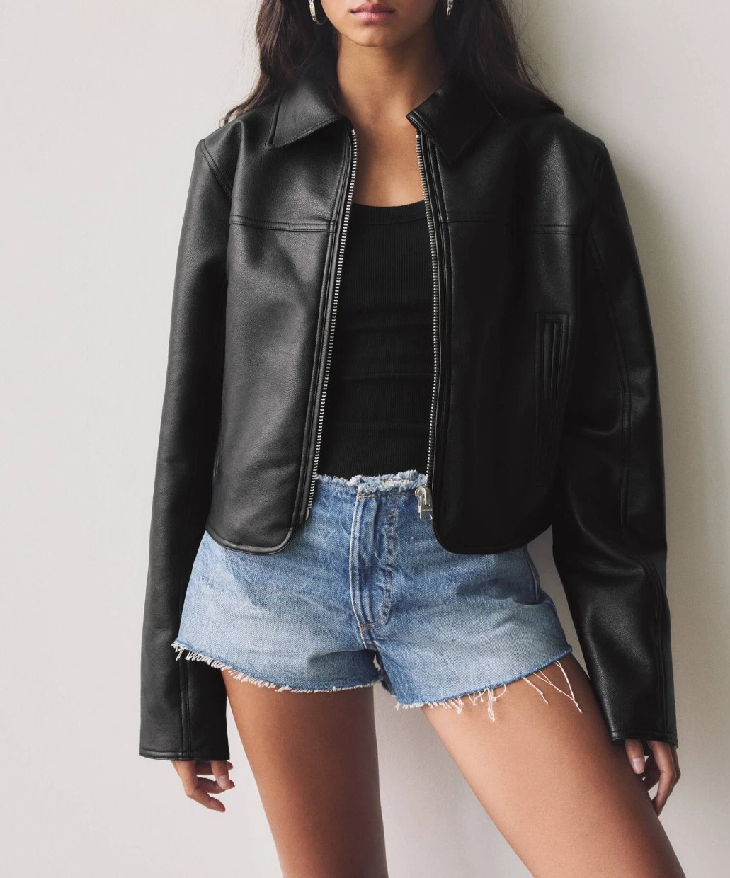 Women’s Latest Cropped Real Leather Jacket Black Biker Style Classic Look Jacket
Opens in a new wind