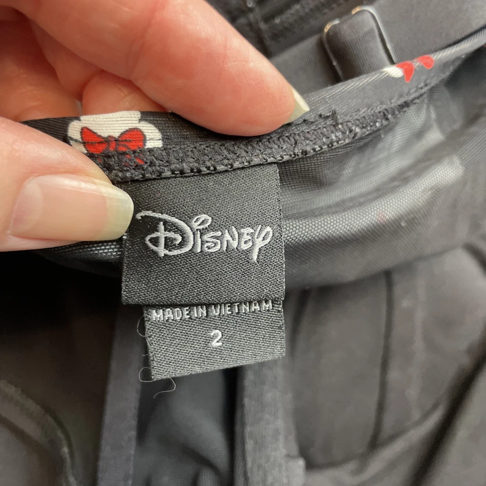 Traje de baño Disney de una pieza para mujer 2/2X negro Minnie Mouse sujetador acolchado a lunares Foto 4 de 4