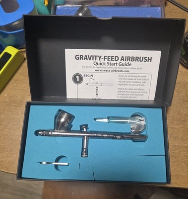 Iwata Eclipse HP-CS Gravity Feed Dual Action Airbrush Set In Original Box