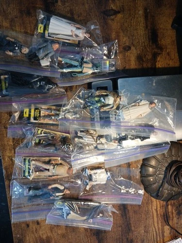 Lot Of 15 VINTAGE Star Wars Figures.  90s . Darth. Rare