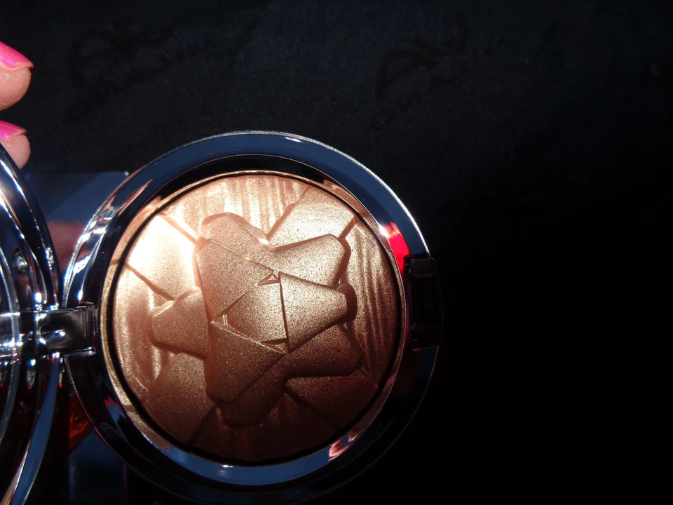 MAC Puder Rouge Highlighter Shiny Pretty Things Farbe Oh Darling neu in OVP - Bild 3 von 4