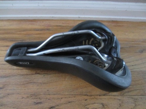 Terry Citta Women's Italia Bike Saddle Seat, Comfortable Center Cutaway - Picture 3 of 4