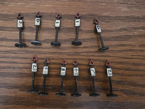 11 Vintage Lesney Matchbox Metal British Road Traffic Signs from 1960s