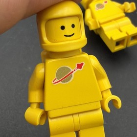 LEGO LEGOLAND: Twin Starfire (1499) Complete w Minifigures & Instructions
