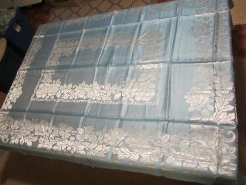 VINTAGE TABLECLOTH BLUE JACQUARD SILVER ROSES 54 X 72 WITH 8 NAPKINS - Picture 1 of 12