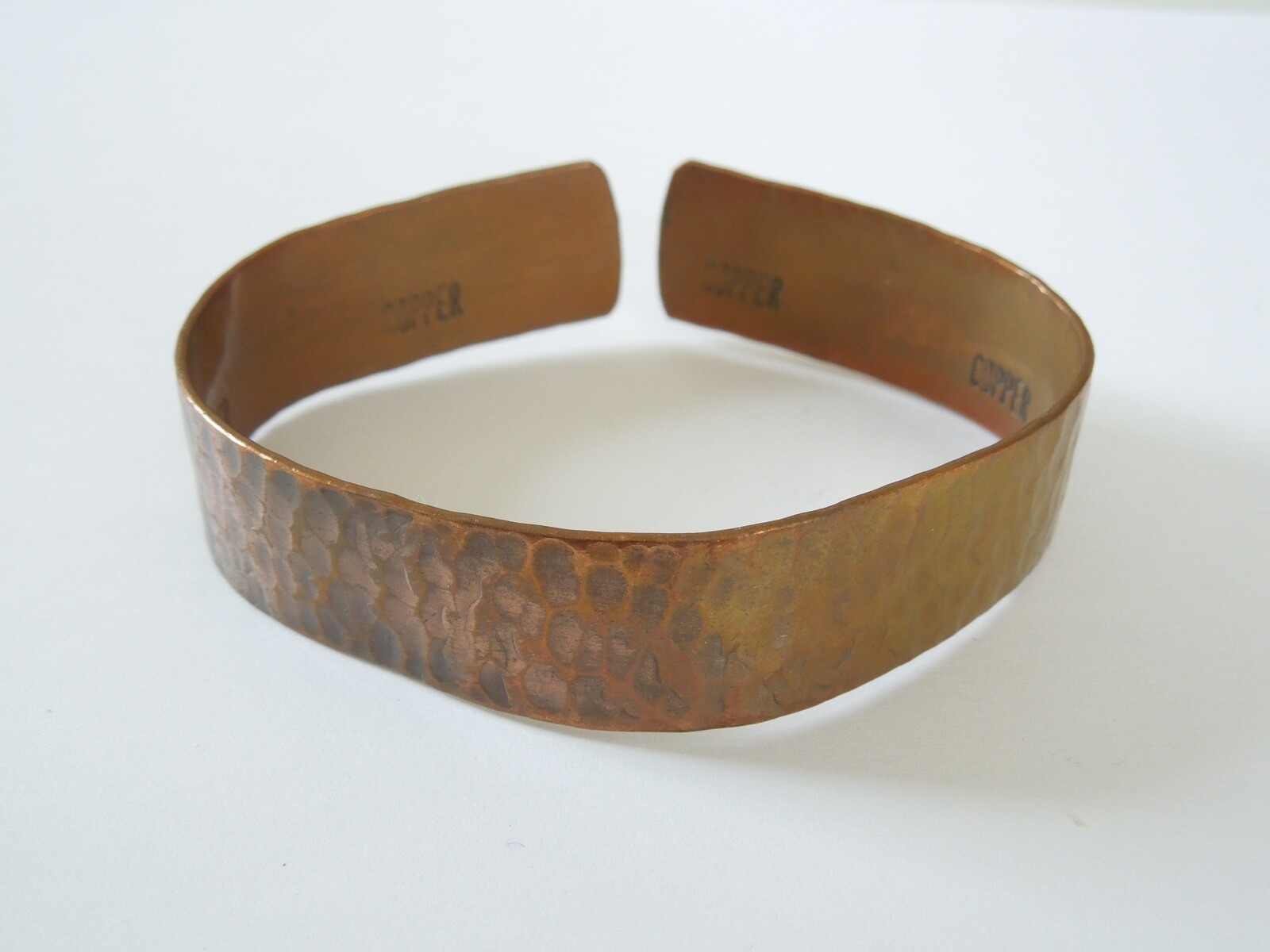 Large Open Hammered Copper, Copper Bangle 37.3g/7… - image 1