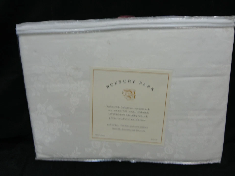 NEW Roxbury Park - King Duvet Cover Set - Bone Rose Print - Image 3 of 4