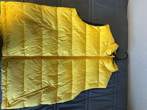 Lands' End Men's Quilted Puffer Vest L 42-44 Yellow Full Zip Pockets - product listing photo