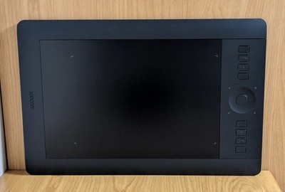 Wacom Intuos Pro Medium PTH-651 ペンタブレット Wacom PTH-651 Intuos Pro Medium Creative Pen & Touch Tablet w