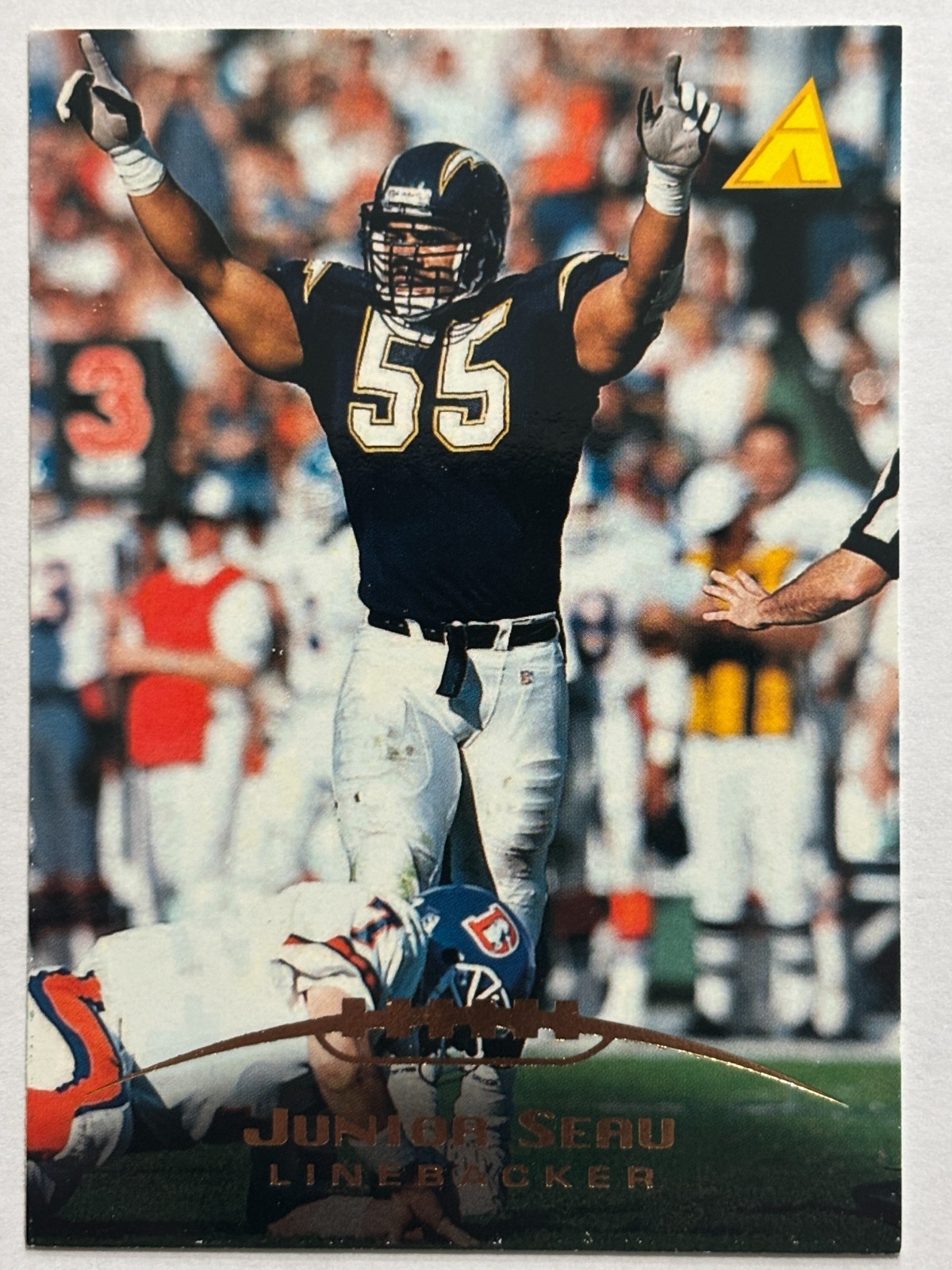 1995 Pinnacle #66 Junior Seau San Diego Chargers
