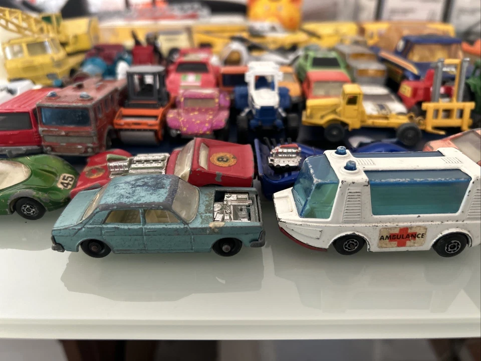 Konvolut alter Spielzeugautos teils für Bastler made in England etc Matchbox ua - Bild 3 von 4