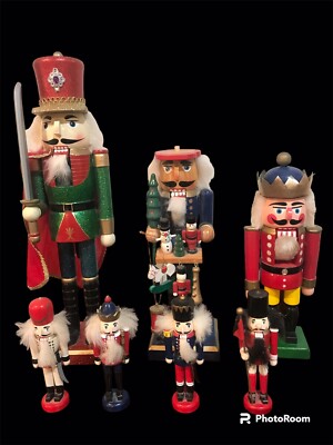 Nutcracker set Of 7 Collectables Must Have For This Holidays