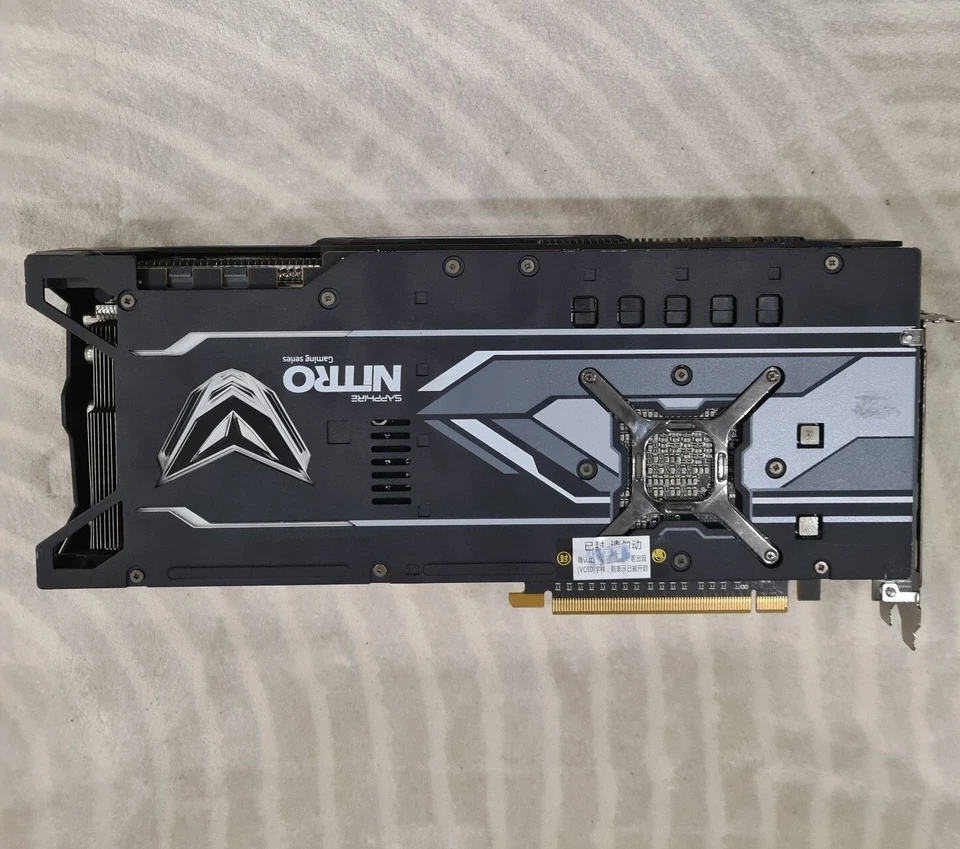 SAPPHIRE NITRO AMD Radeon RX Vega 64 8GB HBM2 PCI-Express Video Card DP HDMI - Image 2 of 3