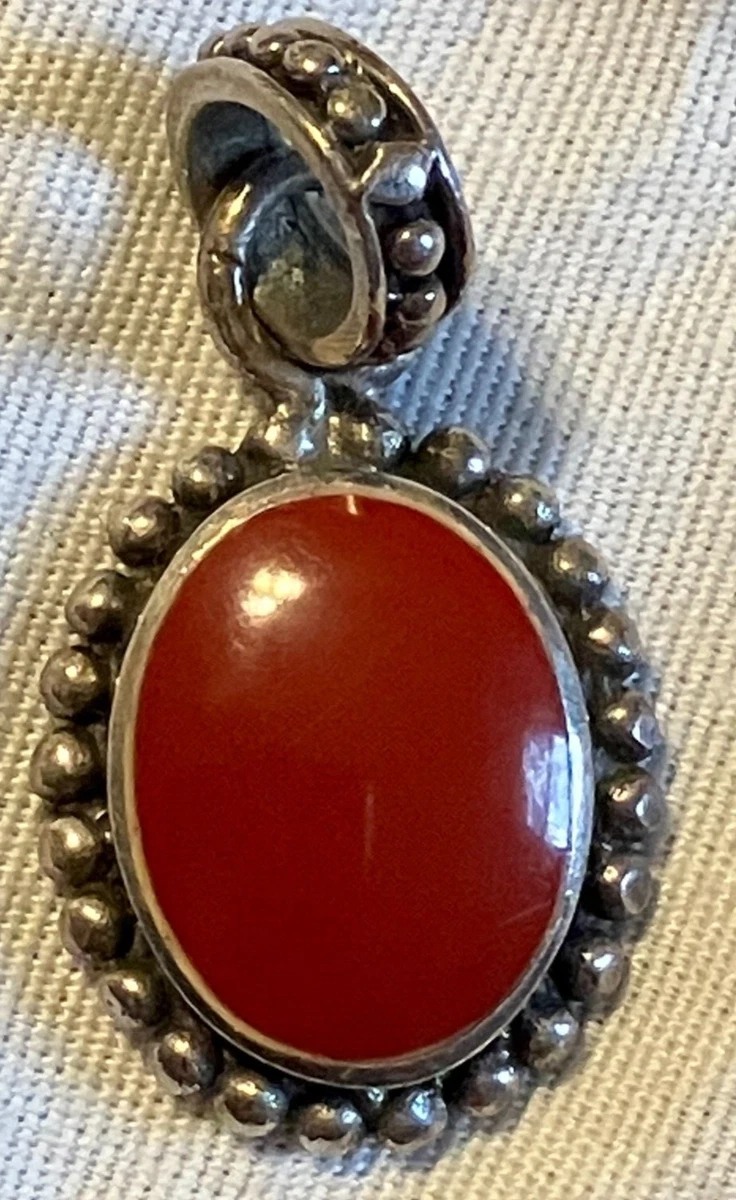 Does sterling silver shop 925 rust