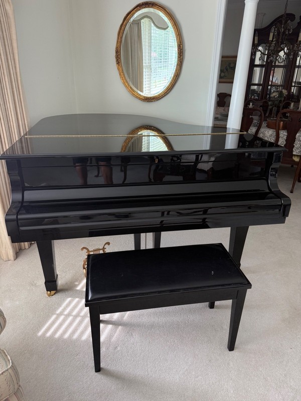 Yamaha C1 Baby Grand Piano